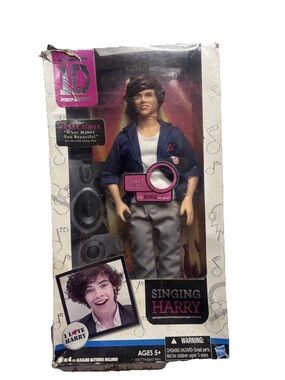 Hasbro one direction doll harry styles singing doll ( needs battery’s)